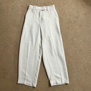 Aritzia Effortless White Pants XXS NWOT